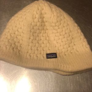 Women’s Patagonia winter hat